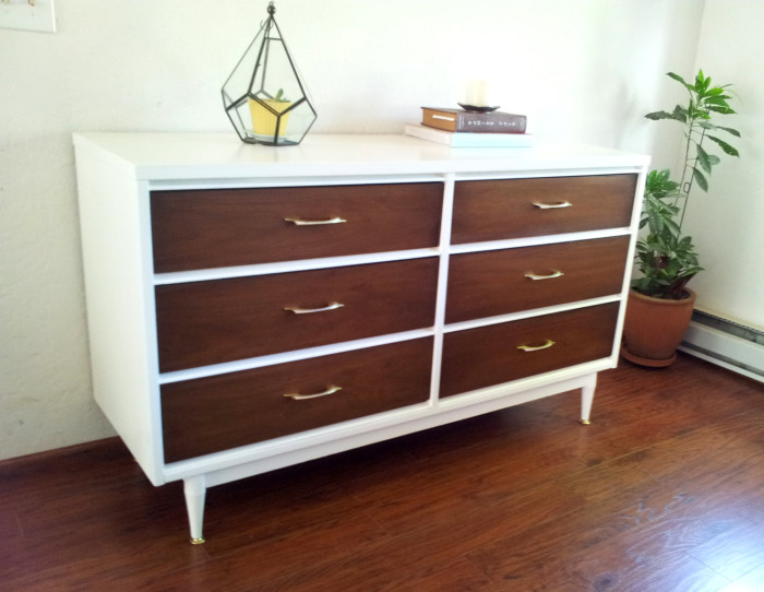 Mid Century Modern Dresser DIY. Painting and Staining laminate wood dresser refinishing  |  Intentionandgrace.com #DIY 