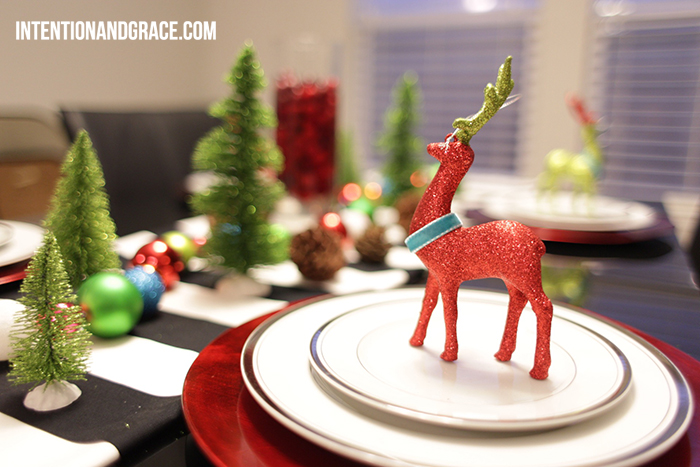 2014 holiday dining room decor and table setting  |  intentionandgrace.com